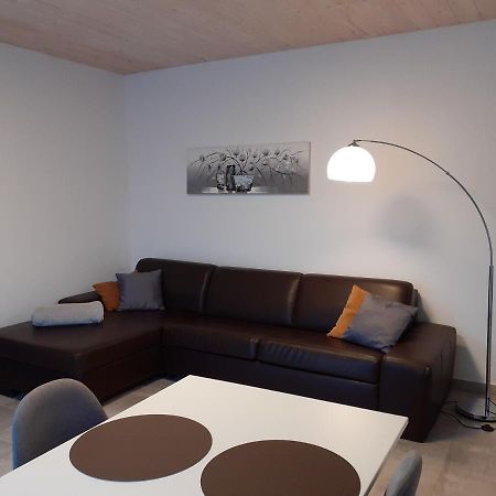 Erdgeschoss-Appartement Mit Seeblick Ahrensbok Bagian luar foto