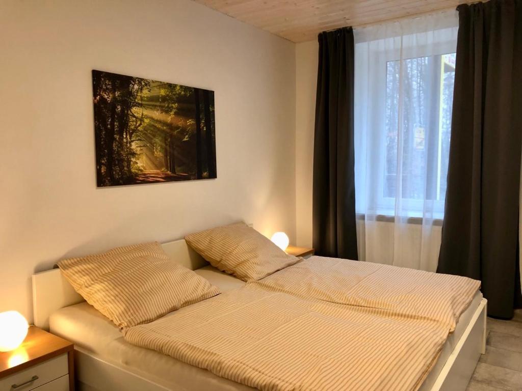 Erdgeschoss-Appartement Mit Seeblick Ahrensbok Bagian luar foto
