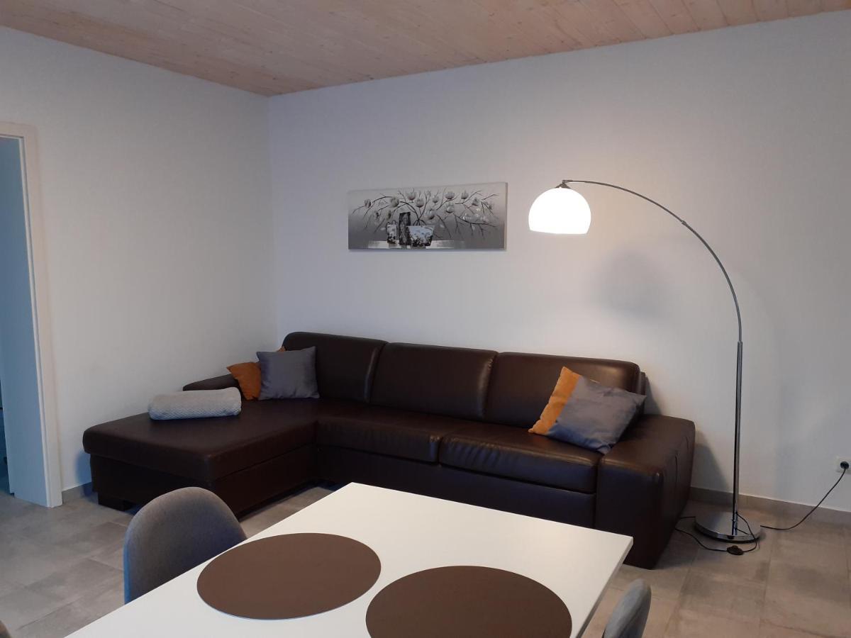 Erdgeschoss-Appartement Mit Seeblick Ahrensbok Bagian luar foto